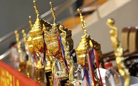 伊朗前锋塔雷米欧冠赛场攻破皇马大门！成为第二位攻...